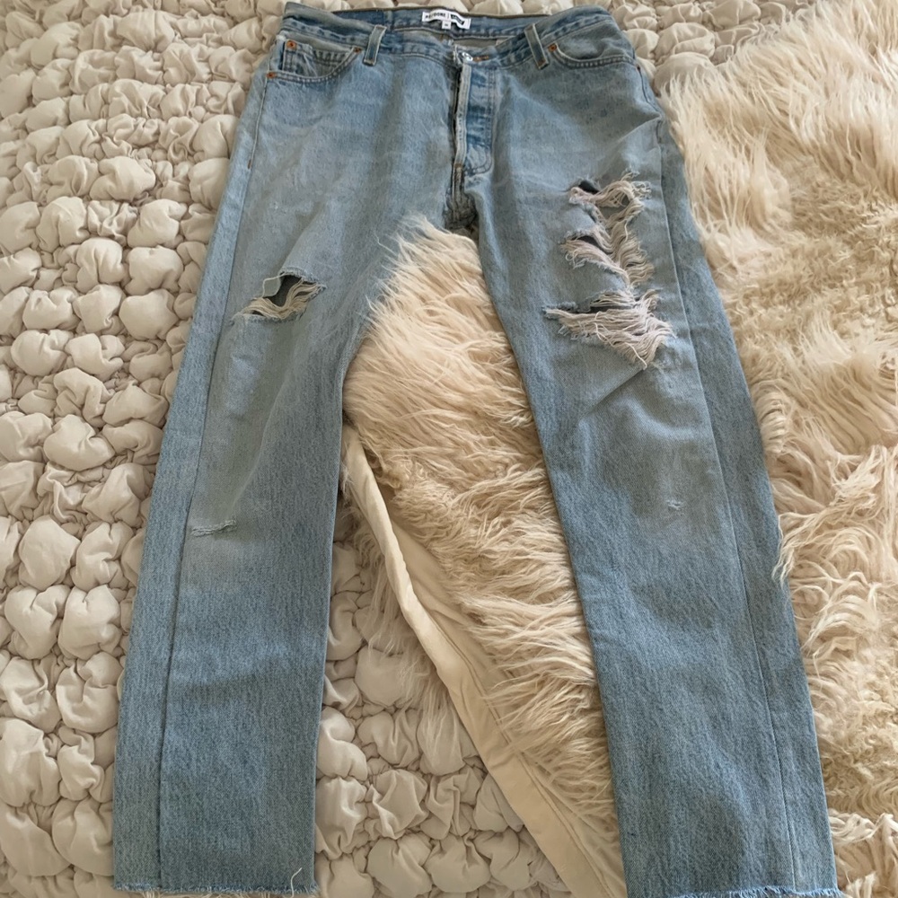 Levi’s Redone Destructed Jeans 26